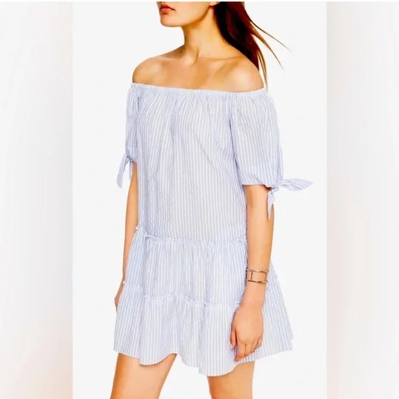 BCBGMaxAzria | Dresses | Bcbg Maxazria Britt Blue And White Striped Off The Shoulder  Dress With Pockets | Poshmark